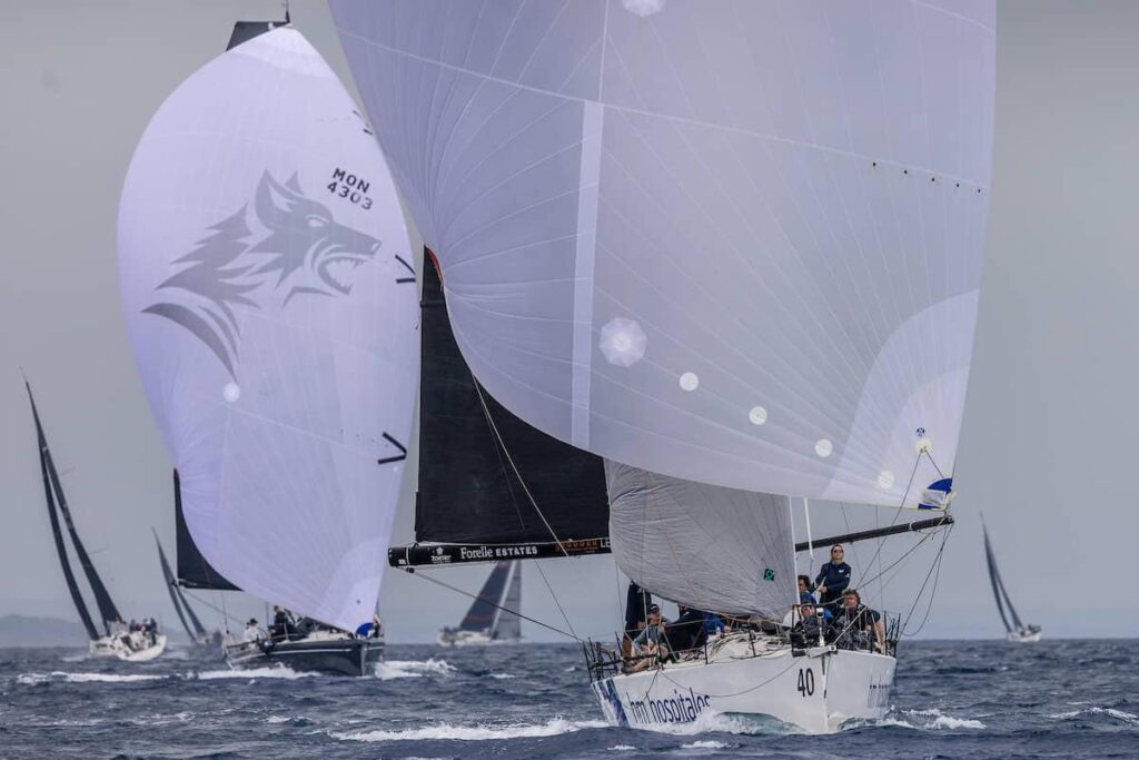Hydra, DK46, Sailing Downwind in Palma Vela